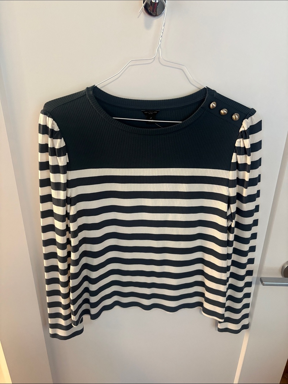 Ann Taylor Black & White Striped Ribbed Long-Sleeve Top with Shoulder Buttons